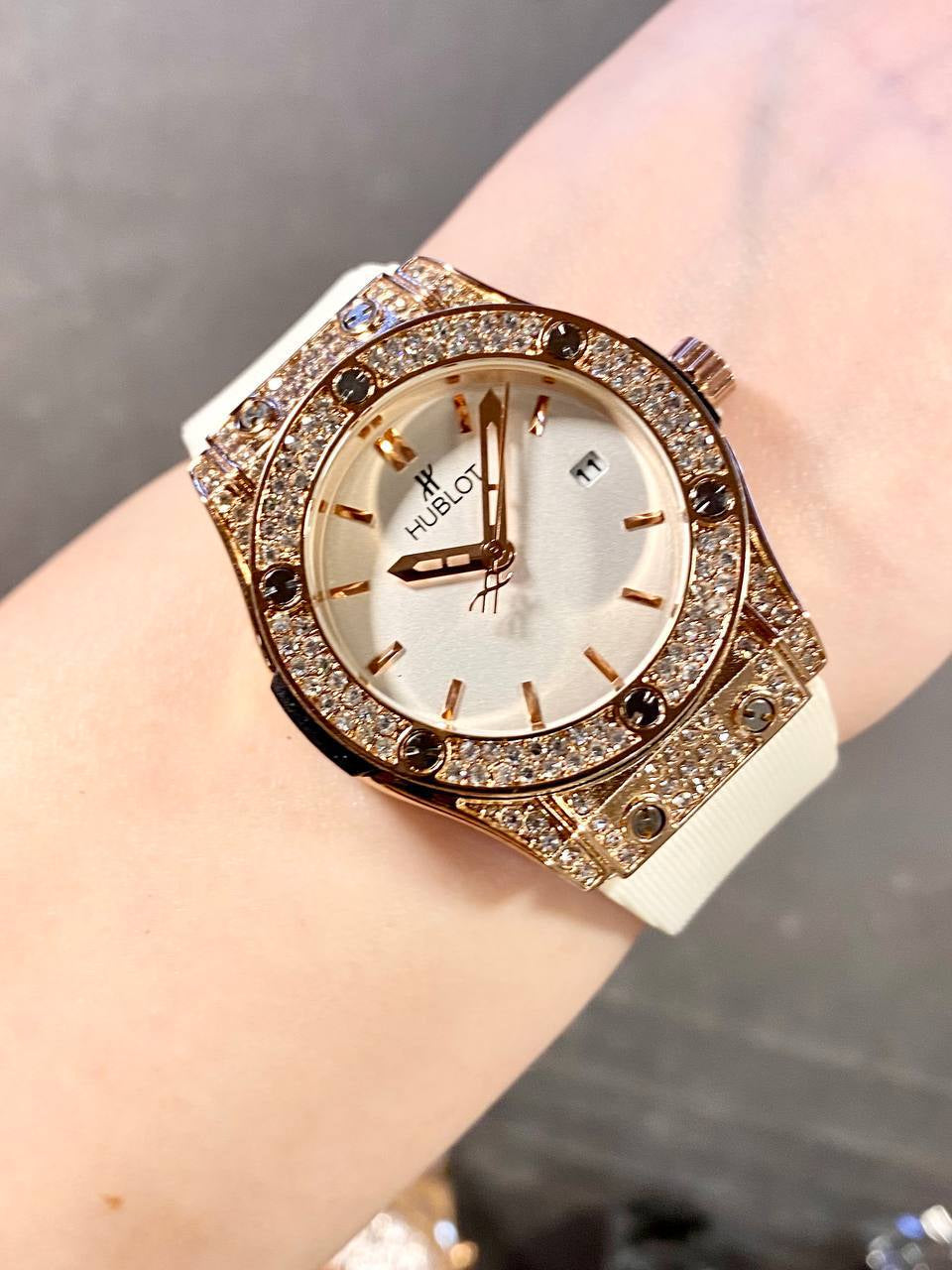 ساعة هوبلت-Hublot فيرست هاي كوبي ابيض(جولد)
